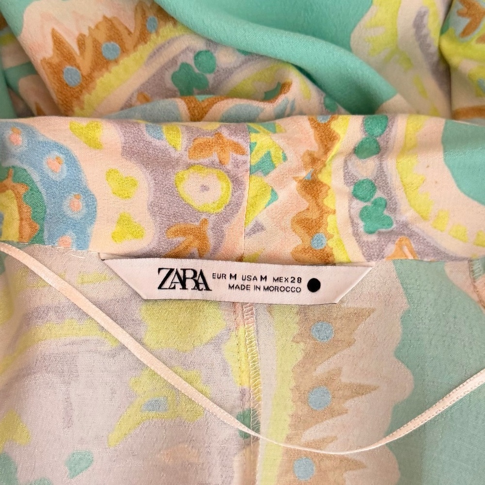 Zara Paisley Printed Cover Up Kimono Size Medium Long Dolman Sleeves Boho Flowy - Picture 8 of 11